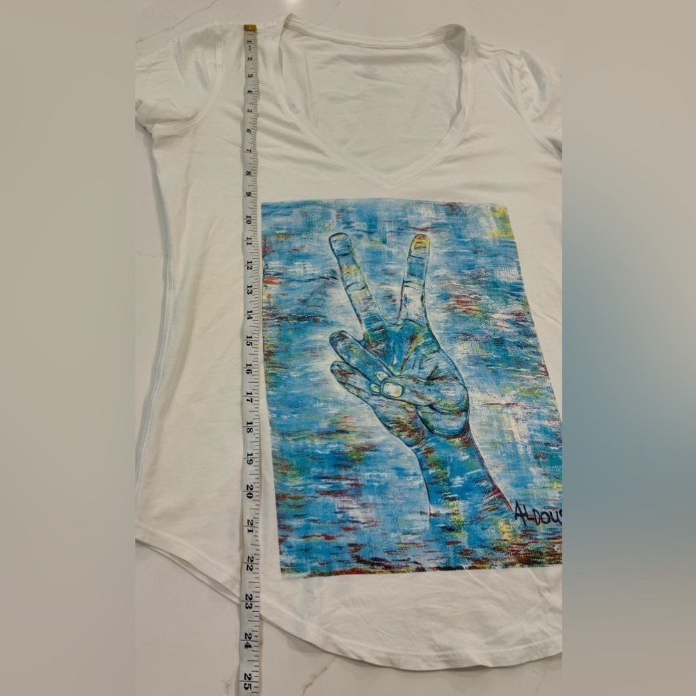 Lululemon short sleeve white t shirt with Aldous Collins art v neck local - Picture 4 of 6